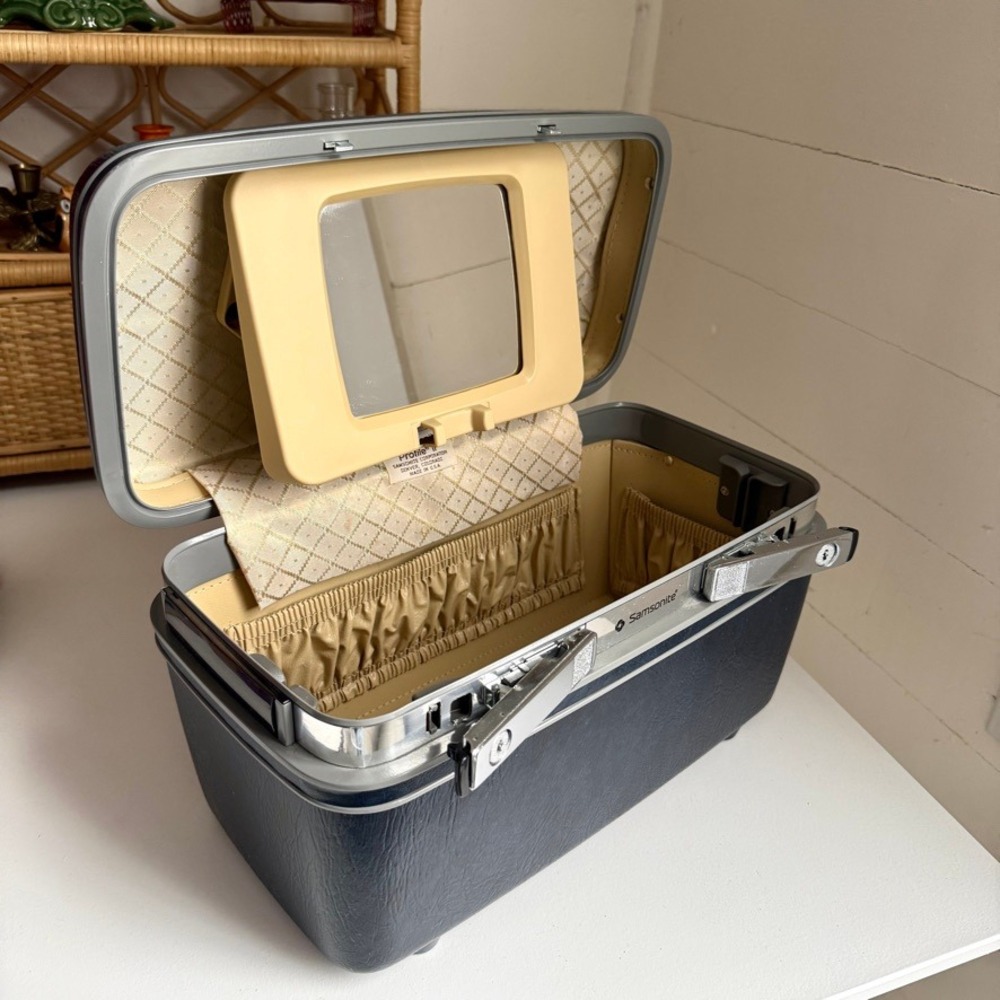 Vintage Samsonite Profile II Train Case Tilt Mirror Makeup Cosmetic Navy Blue